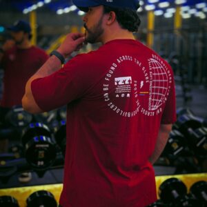 Camiseta Crown Training Over World Bordô
